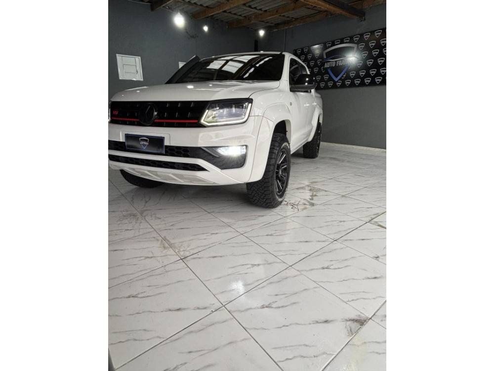 VOLKSWAGEN - AMAROK - 2018/2019 - Branca - R$ 169.500,00