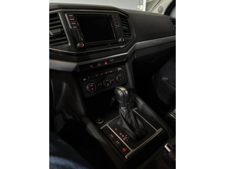 VOLKSWAGEN - AMAROK - 2018/2019 - Branca - R$ 169.500,00