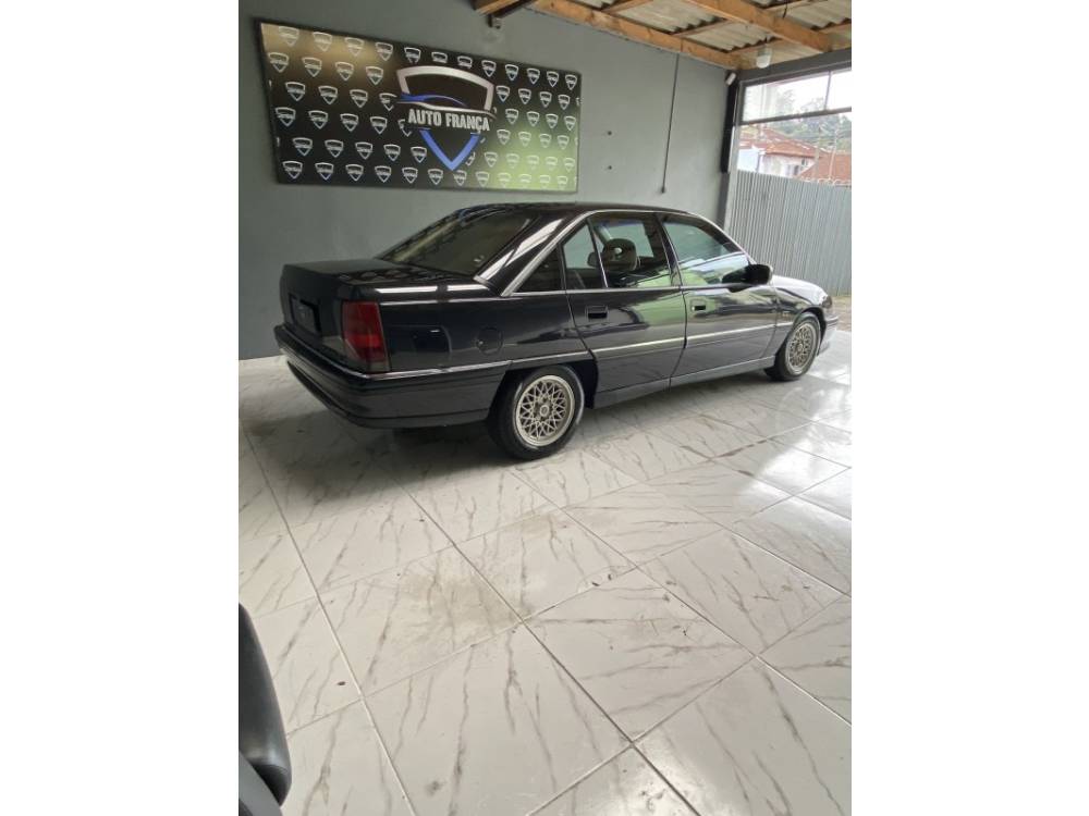 CHEVROLET - OMEGA - 1993/1993 - Preta - R$ 39.900,00