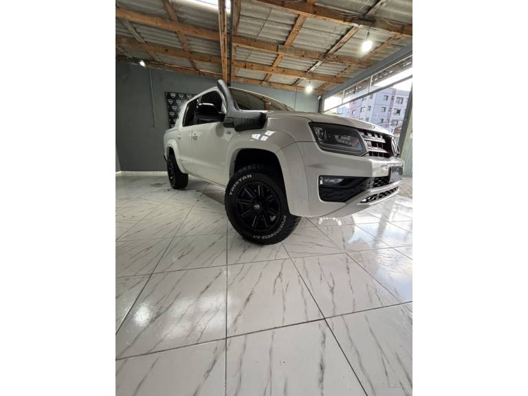 VOLKSWAGEN - AMAROK - 2018/2019 - Branca - R$ 169.500,00