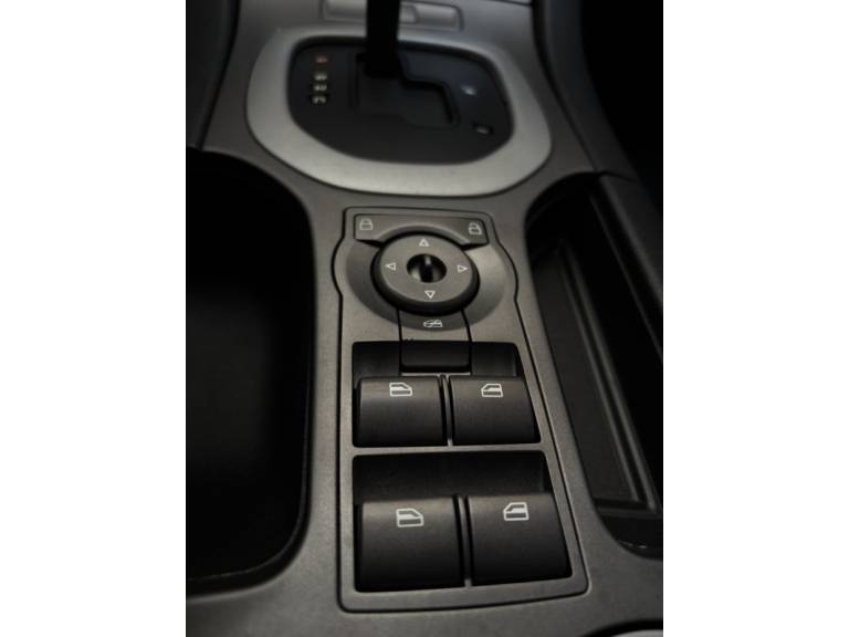 CHEVROLET - OMEGA - 2011/2011 - Preta - R$ 78.900,00