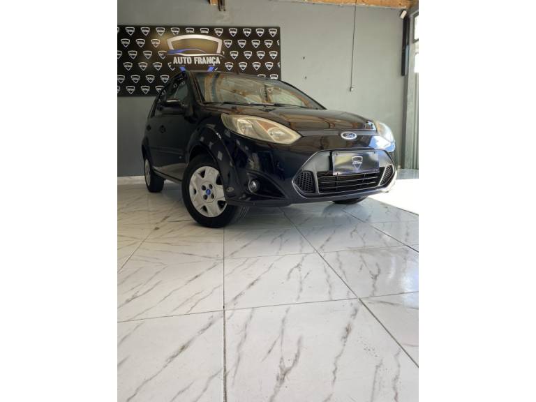 FORD - FIESTA - 2013/2014 - Preta - R$ 31.900,00