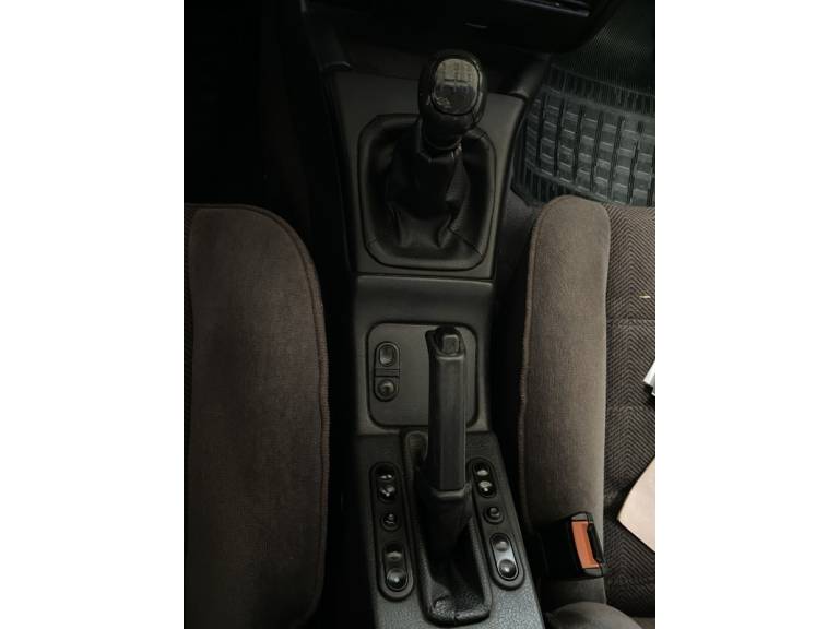 CHEVROLET - OMEGA - 1993/1993 - Preta - R$ 39.900,00