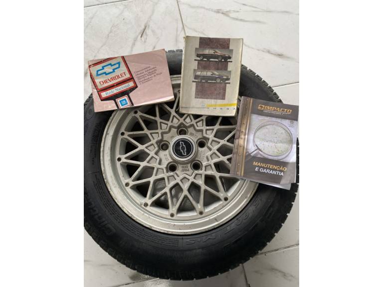 CHEVROLET - OMEGA - 1993/1993 - Preta - R$ 39.900,00