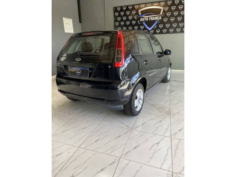 FORD - FIESTA - 2013/2014 - Preta - R$ 31.900,00